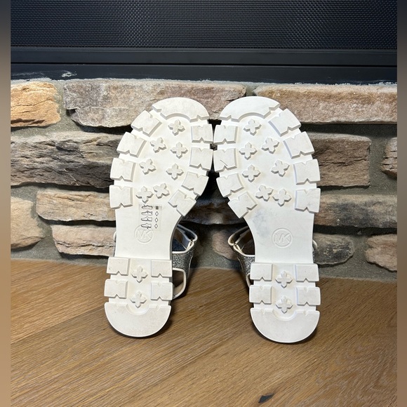 Size 7.5 Michael Kors strap on chunky platform sandals - Picture 10 of 12